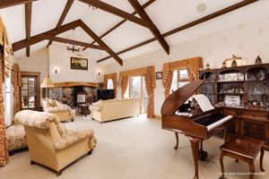 Photo 13- click for photo gallery